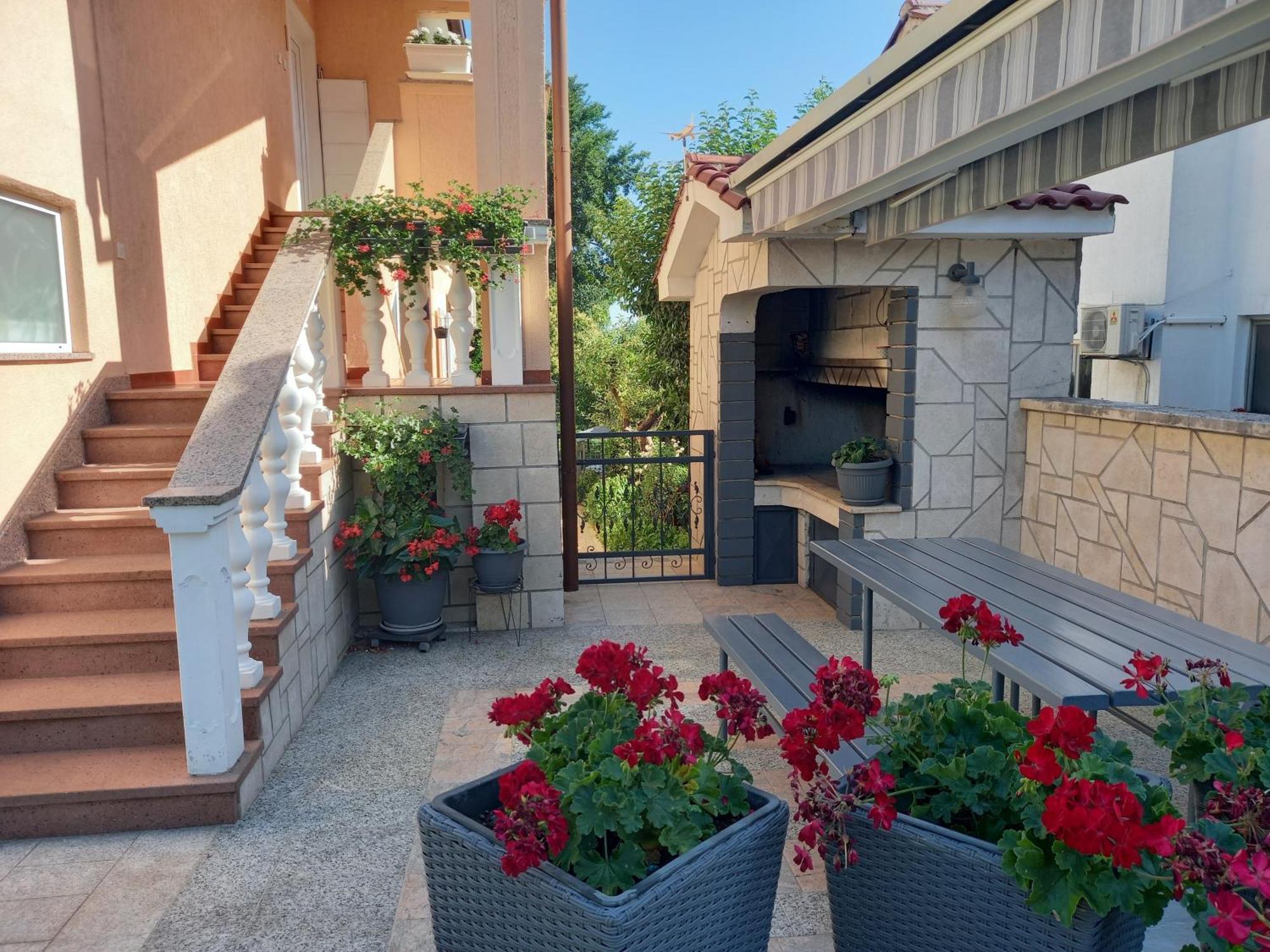Apartment Vesna Porec Bagian luar foto